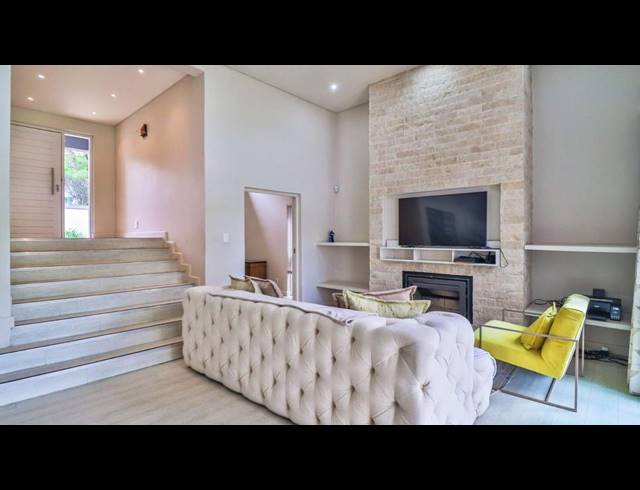 3 BEDROOM HOUSE FOR SALE IN MONTROSE